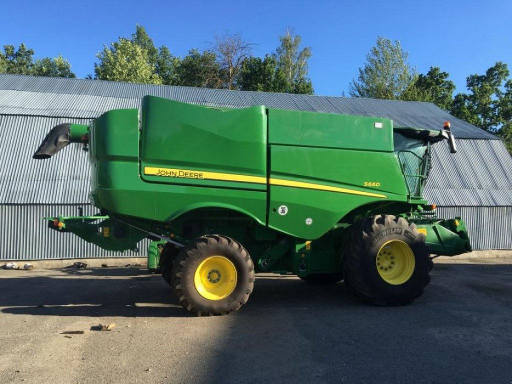 Oldtimer-Mähdrescher typu John Deere S660, Neumaschine v Володарка (Obrázek 2)