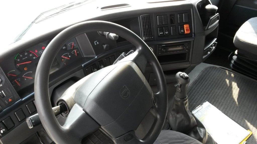 Muldenkipper typu Volvo FH13 4x2 T ADR, Neumaschine v Київ (Obrázek 8)