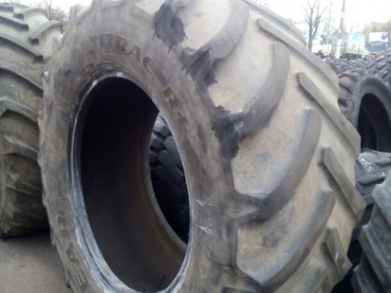 Reifen van het type GoodYear 710/70R42,  in Житомир (Foto 1)
