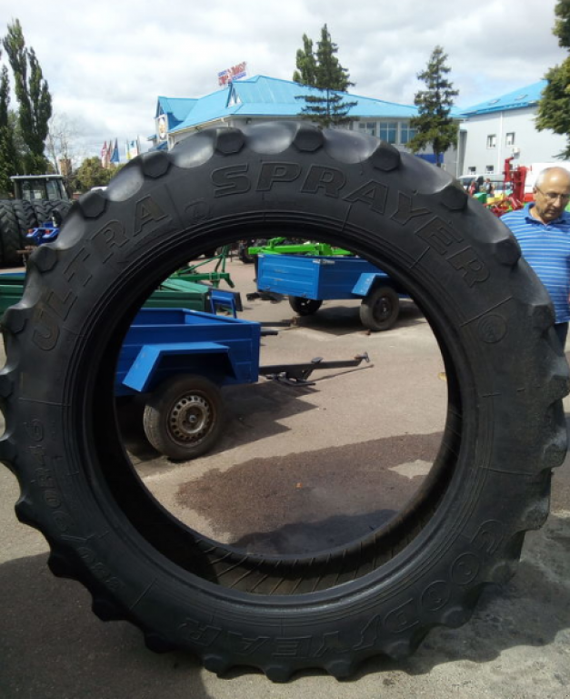 Reifen des Typs GoodYear 380/90R46 Ultra Spayer,  in Житомир (Bild 1)