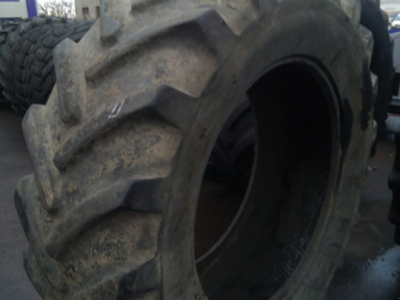 Reifen του τύπου Michelin 620/70R42,  σε Житомир (Φωτογραφία 1)
