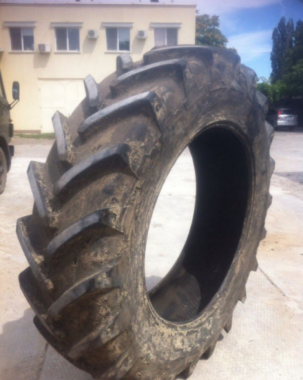 Reifen του τύπου Michelin 520/85R46,  σε Житомир (Φωτογραφία 2)