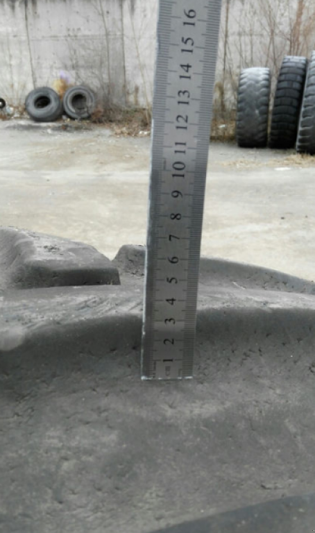 Reifen typu Dneproshina 28.1-25,  v Житомир (Obrázek 3)