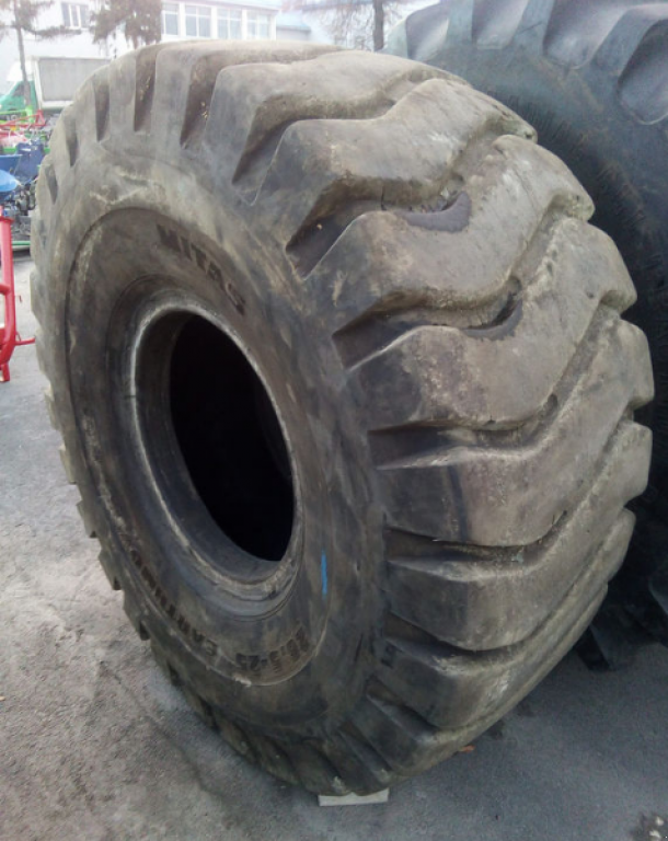 Reifen typu Dneproshina 28.1-25,  v Житомир (Obrázek 1)