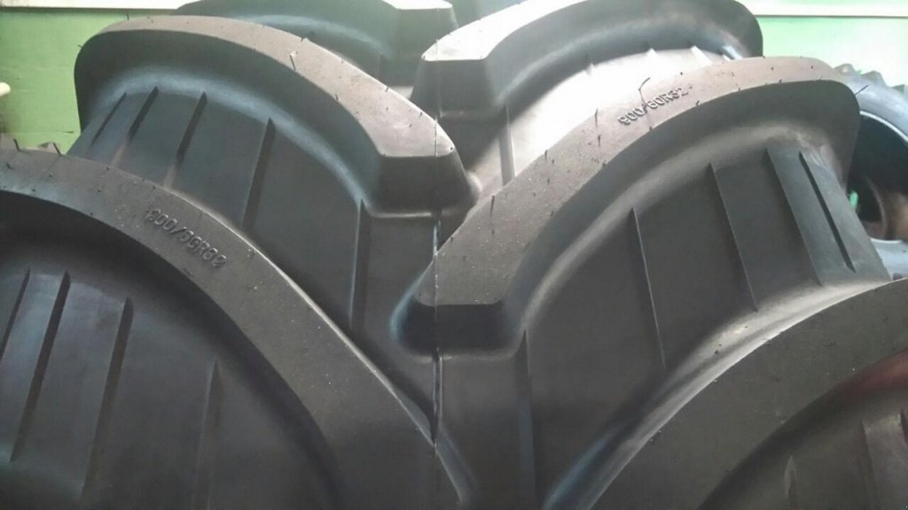 Reifen типа Dneproshina 26.50-32.00,  в Дніпропетровськ (Фотография 1)