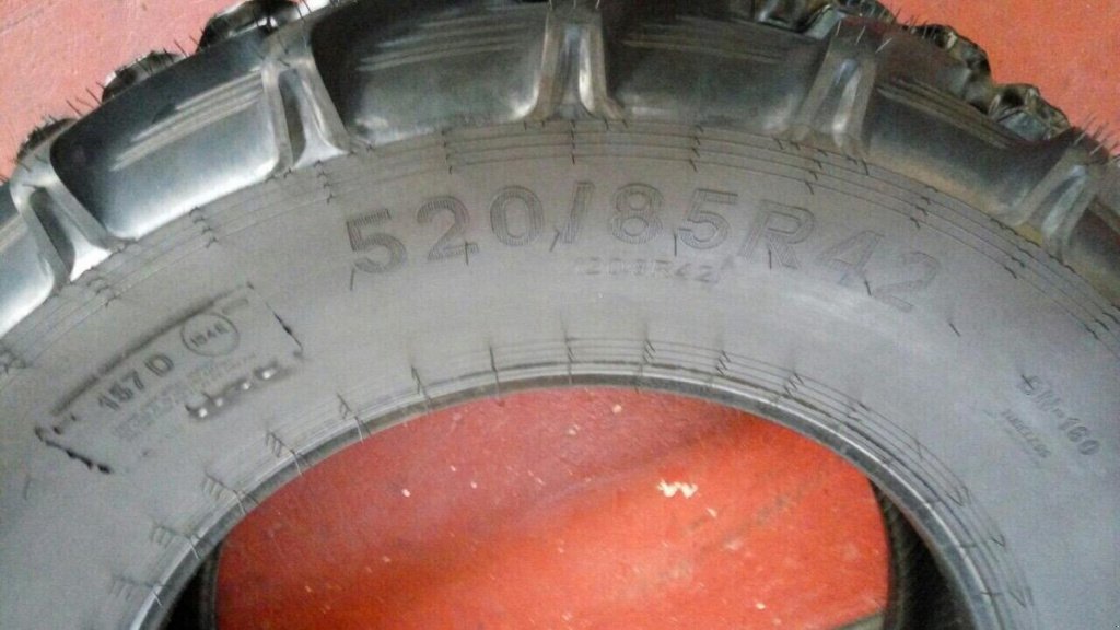Reifen typu Dneproshina 520/85R42 (20.8R42) DN-160,  v Дніпропетровськ (Obrázek 2)