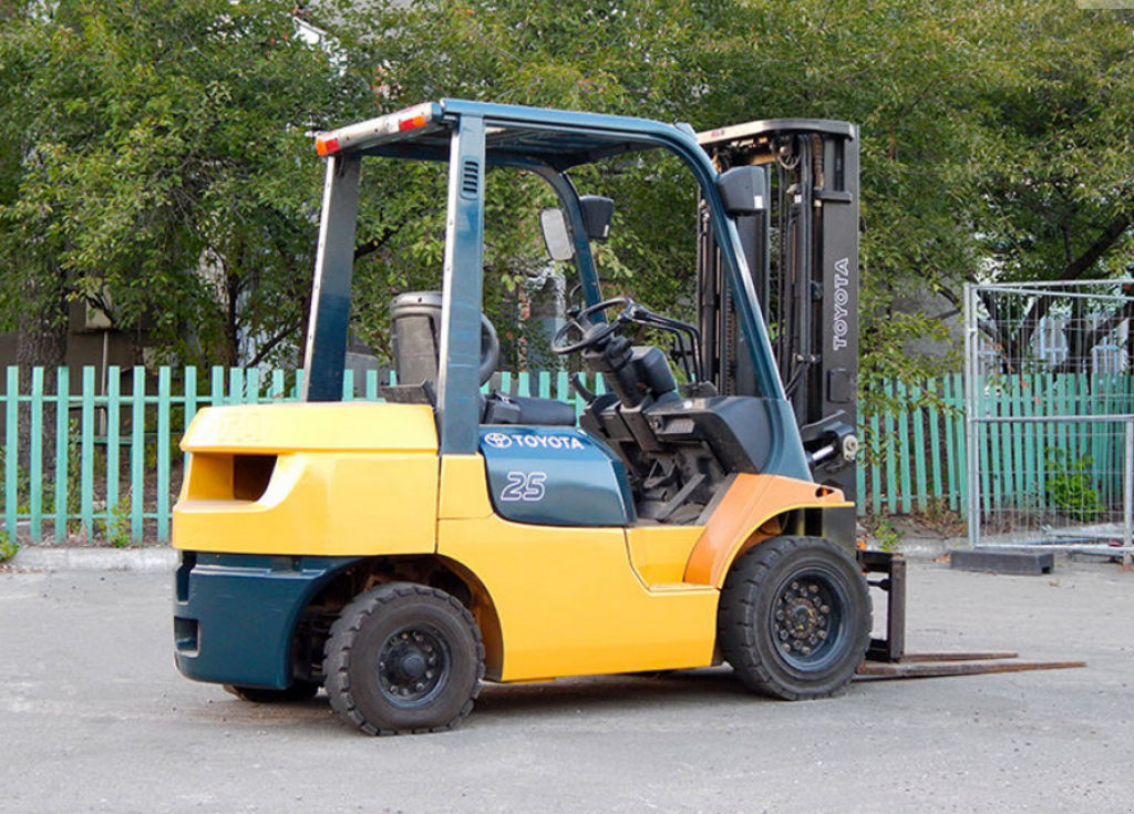 Gabelstapler typu Toyota 62-7FD25,  v Київ (Obrázek 2)