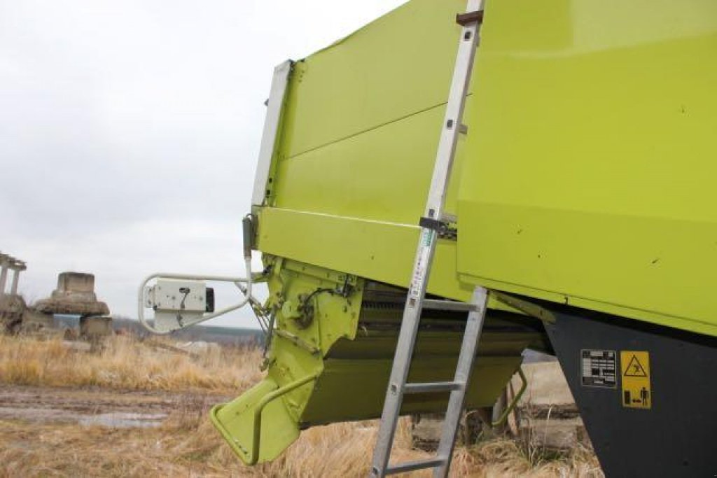 Oldtimer-Mähdrescher des Typs CLAAS Lexion 460, Neumaschine in Суми (Bild 3)