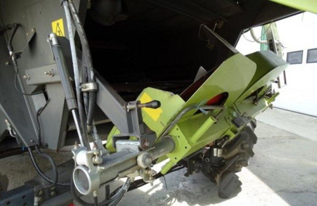 Oldtimer-Mähdrescher des Typs CLAAS Lexion 460, Neumaschine in Полтава (Bild 8)