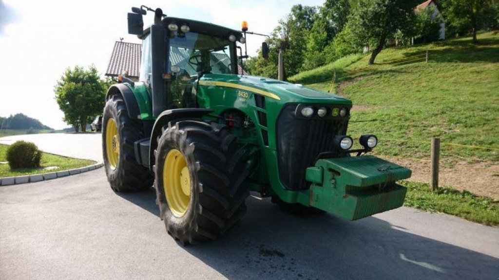 Oldtimer-Traktor a típus John Deere 8430, Neumaschine ekkor: Полтава (Kép 1)