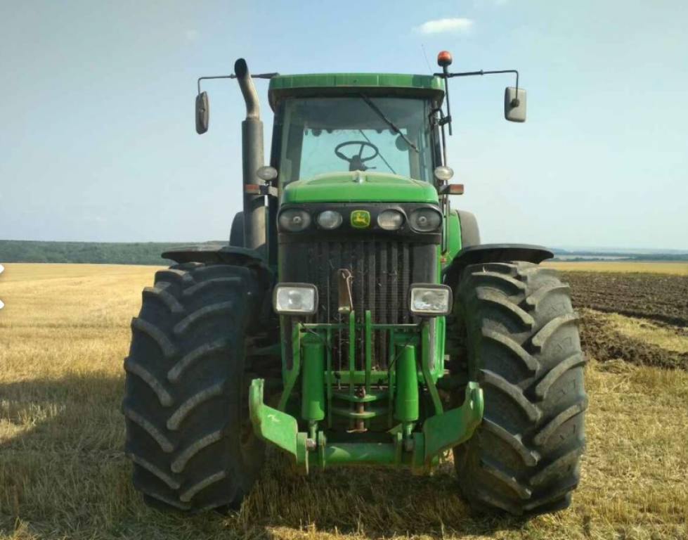 Oldtimer-Traktor typu John Deere 8520, Neumaschine v Полонне (Obrázek 1)