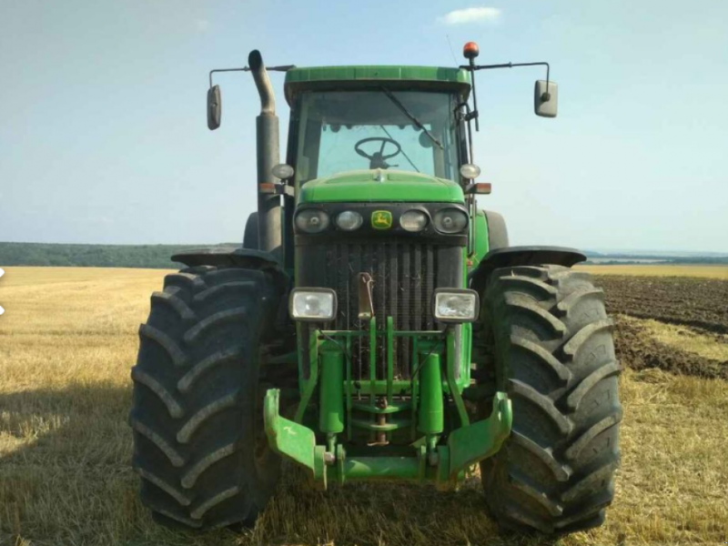 Oldtimer-Traktor a típus John Deere 8520, Neumaschine ekkor: Полонне