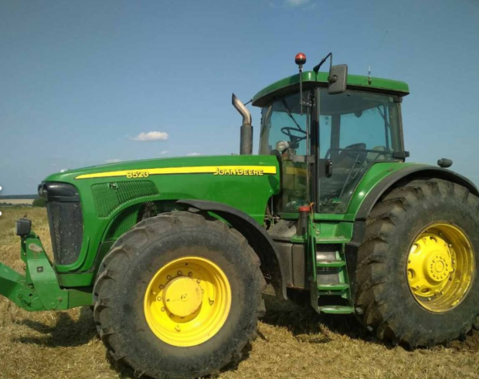Oldtimer-Traktor typu John Deere 8520, Neumaschine v Полонне (Obrázek 2)