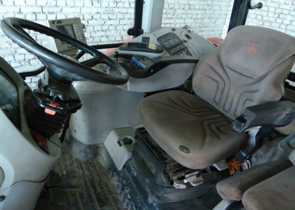 Oldtimer-Traktor a típus Massey Ferguson 8480, Neumaschine ekkor: Львів (Kép 3)