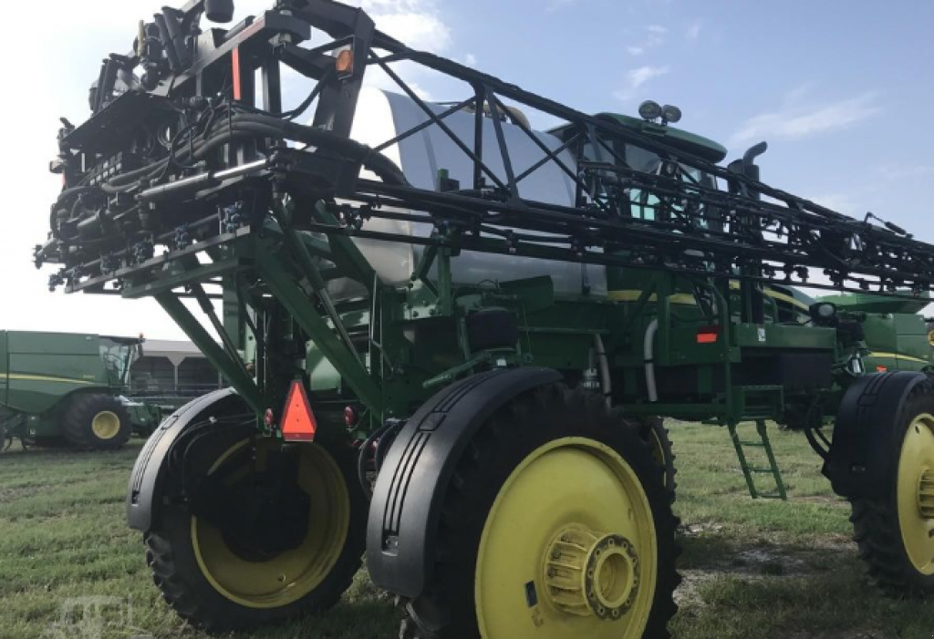 Selbstfahrspritze typu John Deere 4830,  v Біла Церква (Obrázek 2)