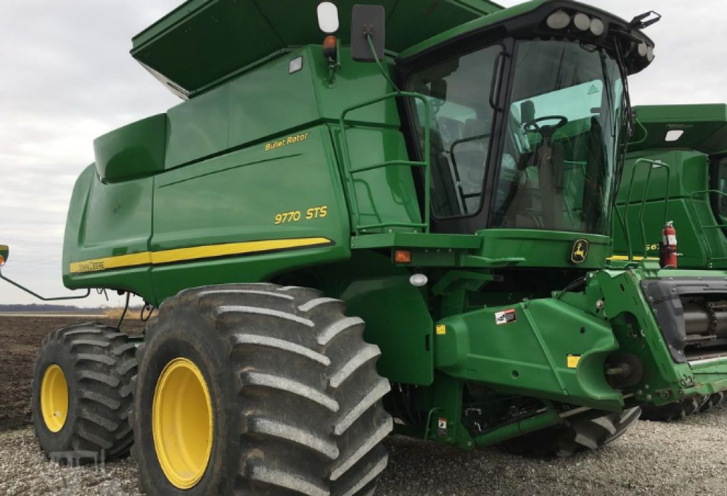 Oldtimer-Mähdrescher des Typs John Deere 9770 STS, Neumaschine in Біла Церква (Bild 1)