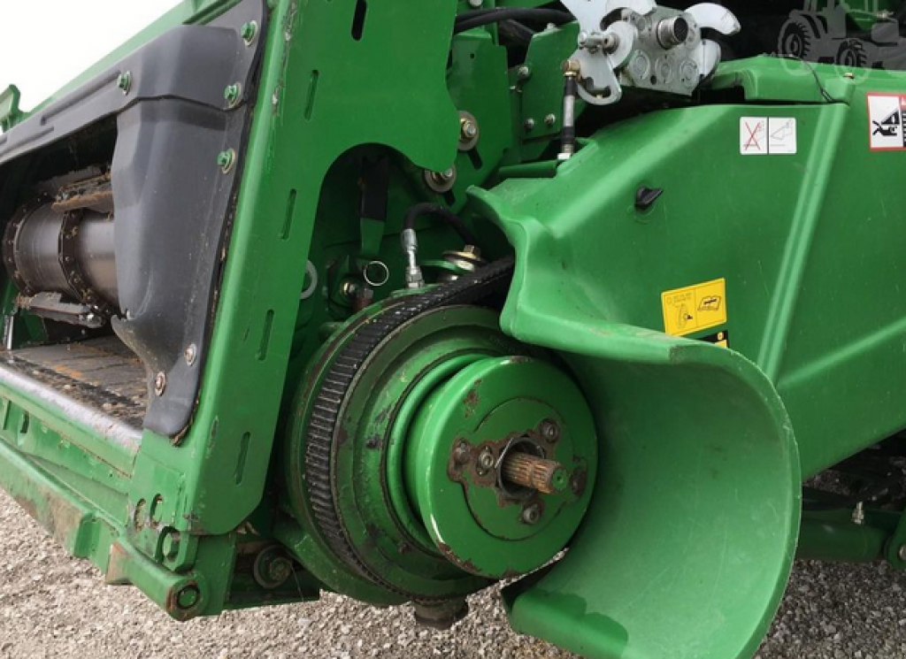 Oldtimer-Mähdrescher des Typs John Deere 9770 STS, Neumaschine in Біла Церква (Bild 9)