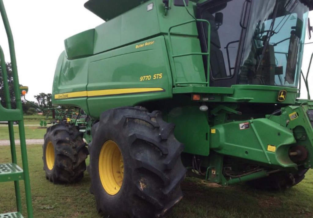 Oldtimer-Mähdrescher des Typs John Deere 9770 STS, Neumaschine in Біла Церква (Bild 4)