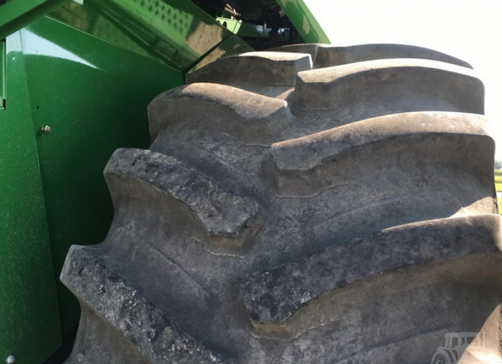 Oldtimer-Mähdrescher del tipo John Deere 9770 STS, Neumaschine In Біла Церква (Immagine 2)