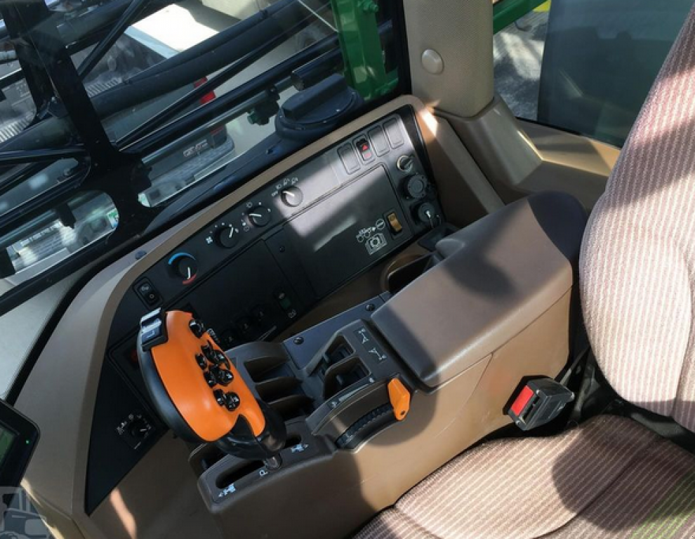 Selbstfahrspritze typu John Deere 4830,  v Біла Церква (Obrázek 3)