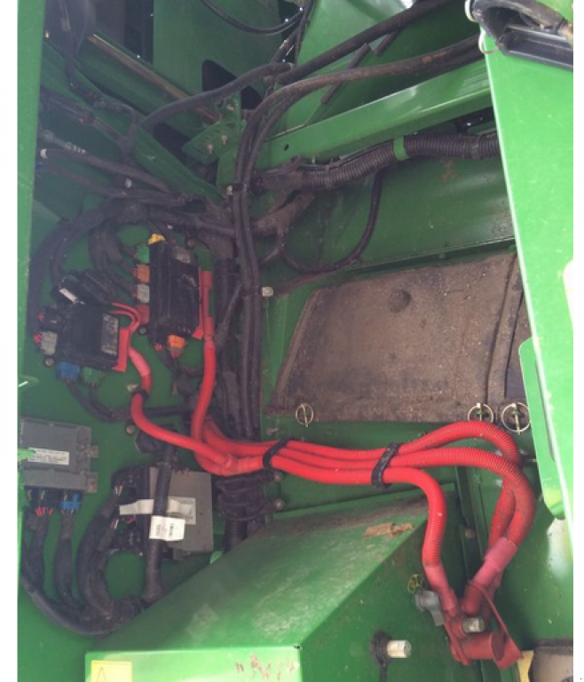 Oldtimer-Mähdrescher a típus John Deere S670і, Neumaschine ekkor: Біла Церква (Kép 9)