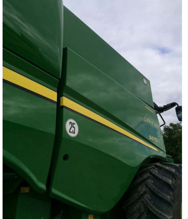 Oldtimer-Mähdrescher a típus John Deere S670і, Neumaschine ekkor: Біла Церква (Kép 3)