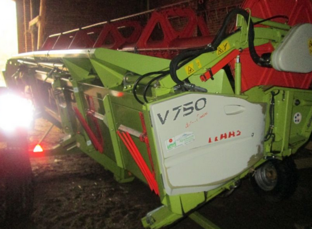 Oldtimer-Mähdrescher des Typs CLAAS Lexion 580, Neumaschine in Біла Церква (Bild 10)