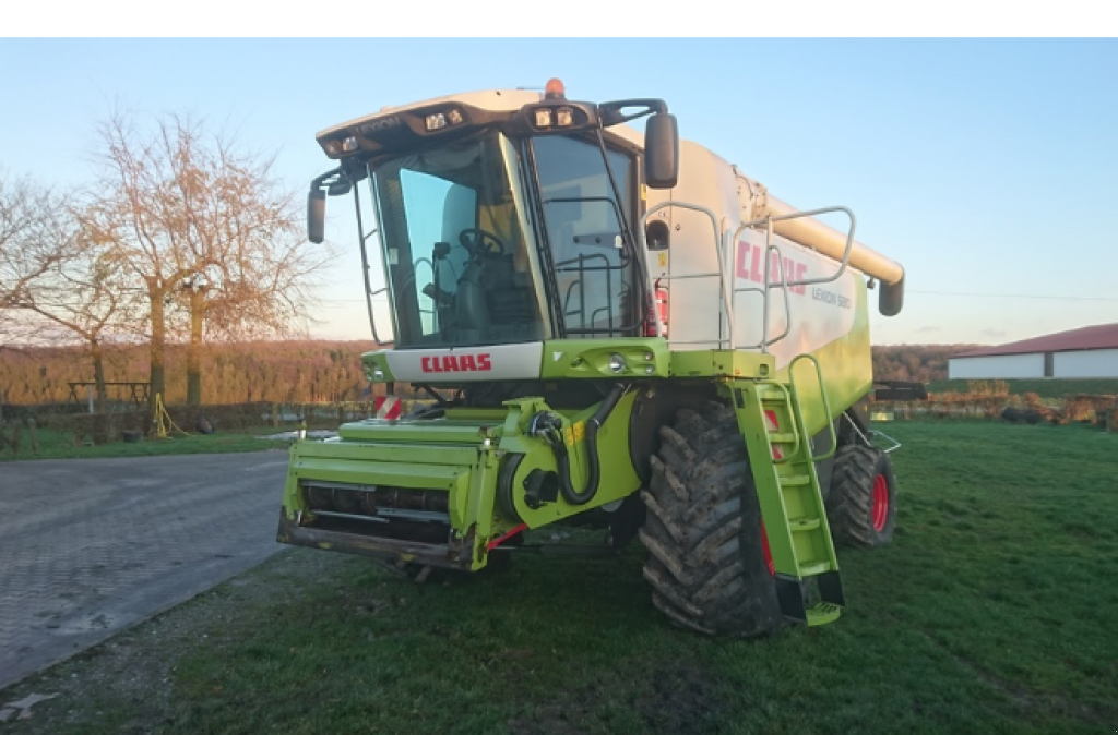 Oldtimer-Mähdrescher des Typs CLAAS Lexion 580, Neumaschine in Біла Церква (Bild 4)