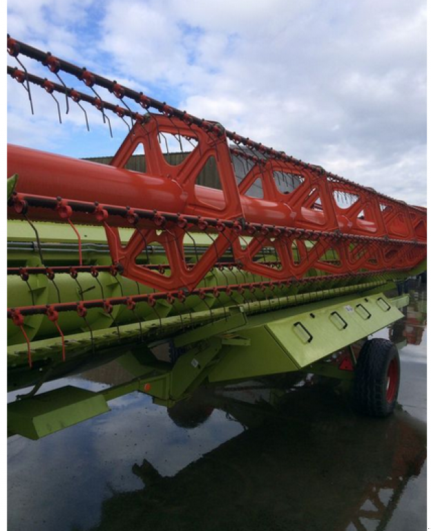 Oldtimer-Mähdrescher des Typs CLAAS Lexion 570, Neumaschine in Біла Церква (Bild 7)