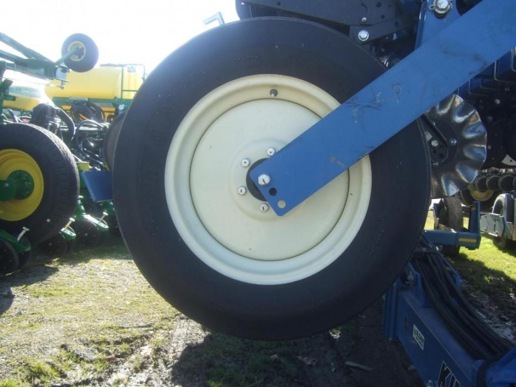 Gareeggenfelder typu Kinze 3600,  v Біла Церква (Obrázek 5)