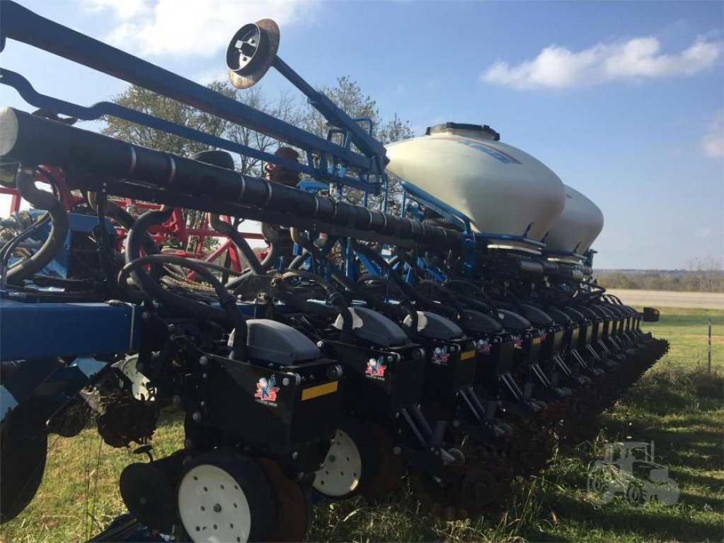 Gareeggenfelder typu Kinze 3600,  v Біла Церква (Obrázek 1)