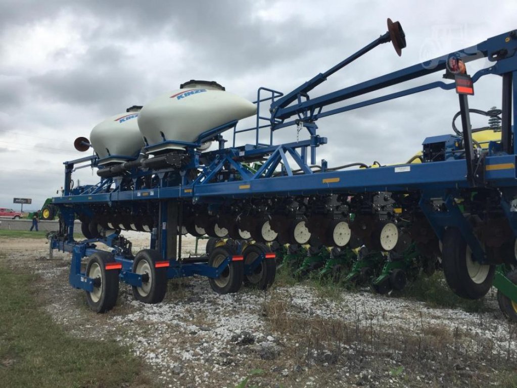 Gareeggenfelder typu Kinze 3600,  v Біла Церква (Obrázek 3)