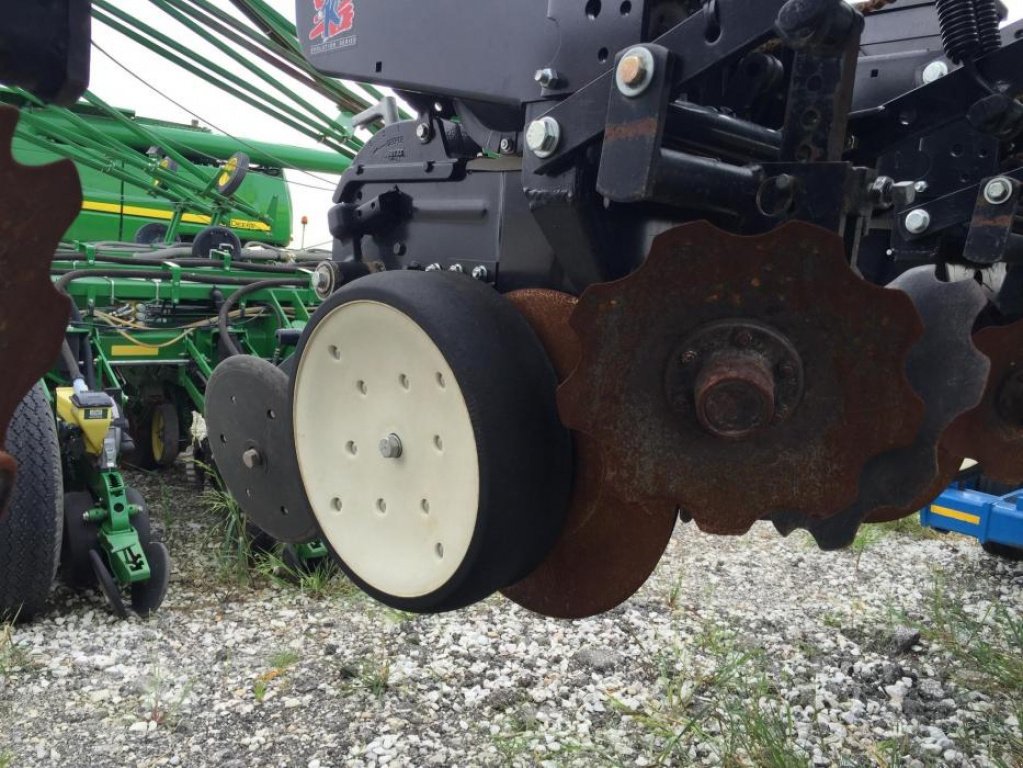 Gareeggenfelder typu Kinze 3600,  v Біла Церква (Obrázek 7)