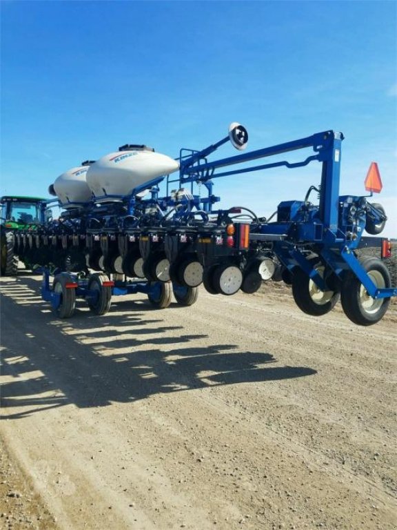 Gareeggenfelder typu Kinze 3600,  v Біла Церква (Obrázek 4)