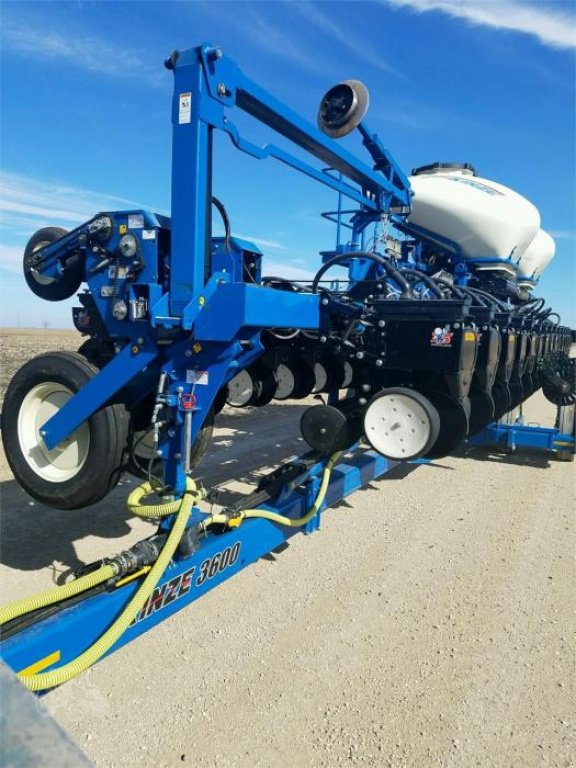 Gareeggenfelder typu Kinze 3600,  v Біла Церква (Obrázek 8)