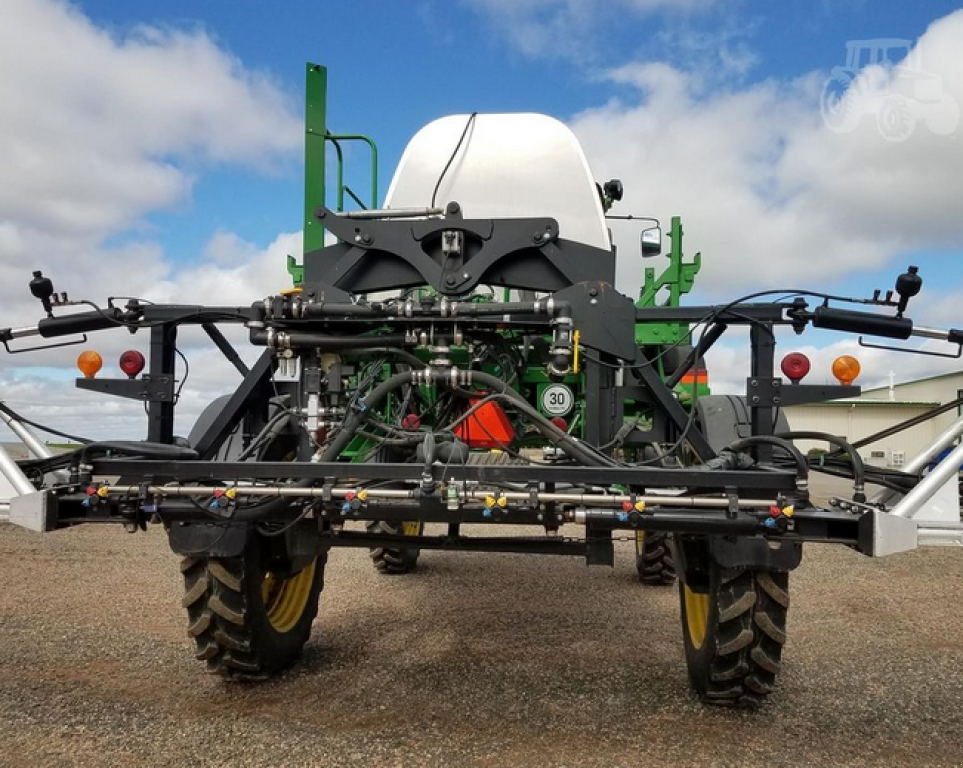 Selbstfahrspritze typu John Deere 4830,  v Біла Церква (Obrázek 8)