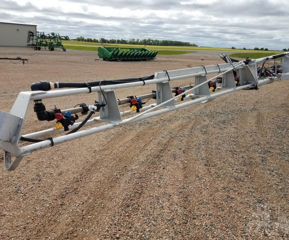 Selbstfahrspritze typu John Deere 4830,  v Біла Церква (Obrázek 9)