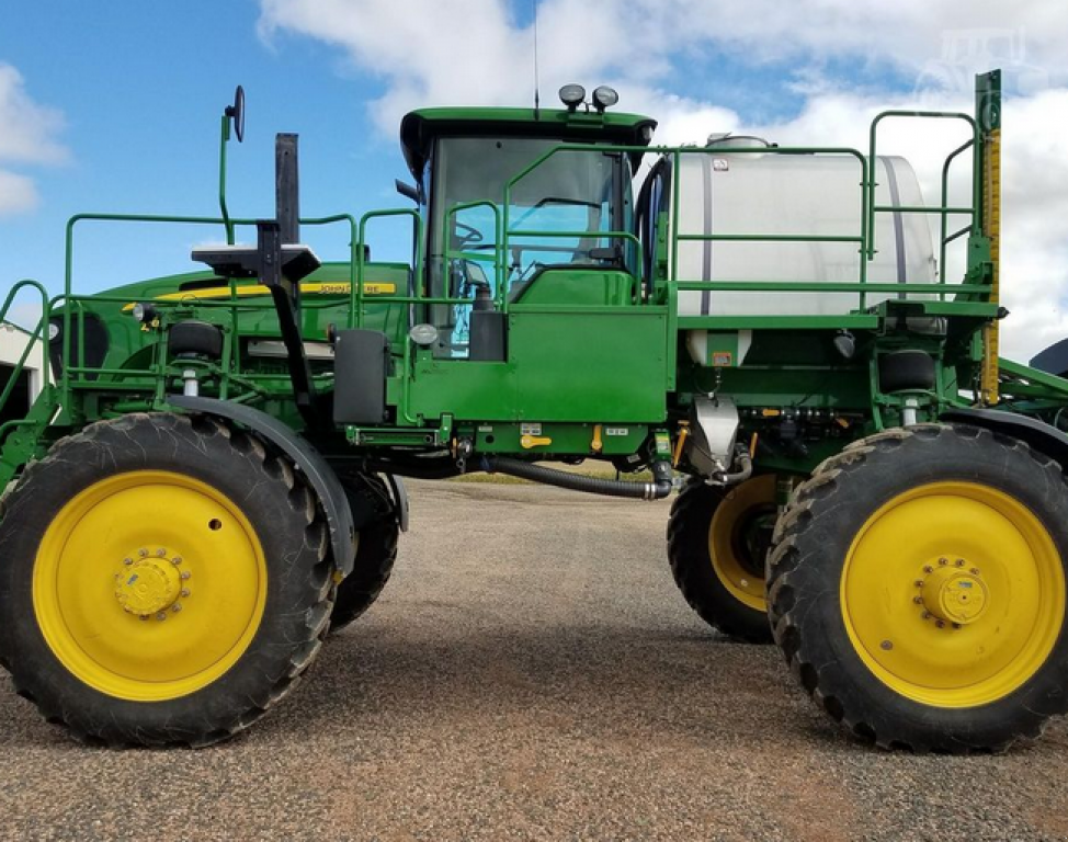 Selbstfahrspritze of the type John Deere 4830,  in Біла Церква (Picture 2)