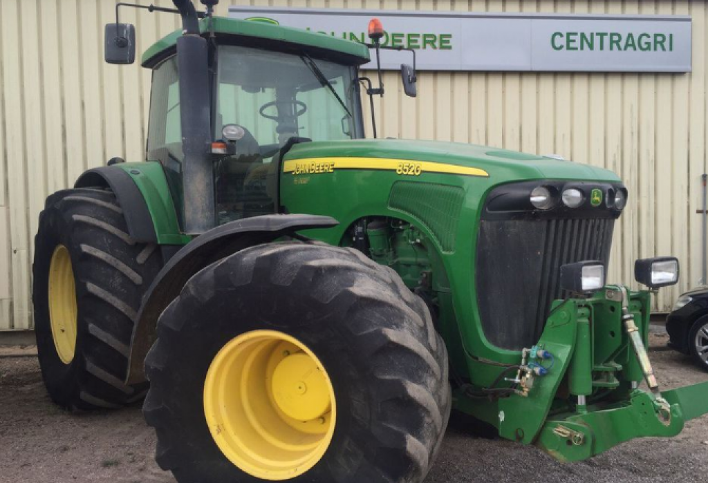 Oldtimer-Traktor typu John Deere 8520, Neumaschine v Біла Церква (Obrázek 1)