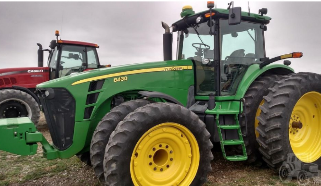 Oldtimer-Traktor typu John Deere 8430, Neumaschine v Біла Церква (Obrázek 1)