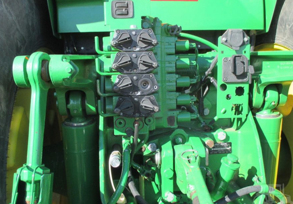 Oldtimer-Traktor a típus John Deere 8430, Neumaschine ekkor: Біла Церква (Kép 9)