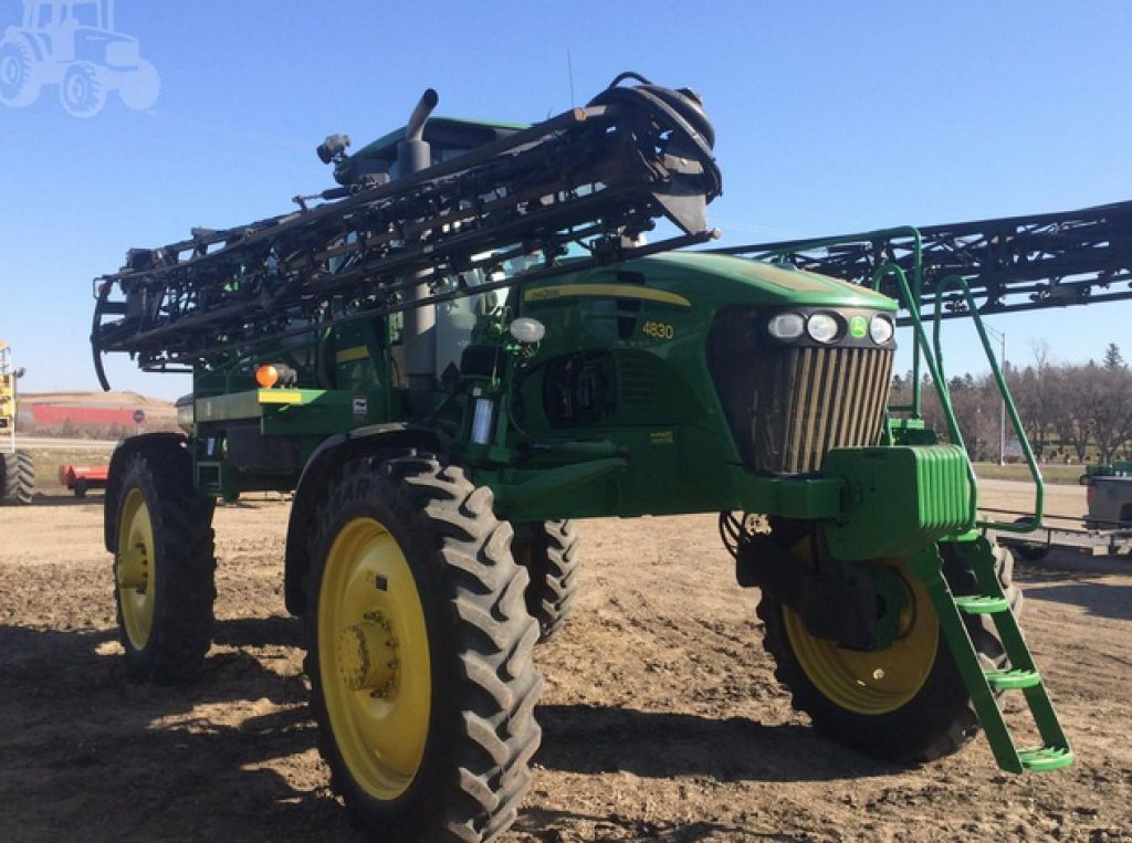 Selbstfahrspritze typu John Deere 4830,  v Біла Церква (Obrázek 7)