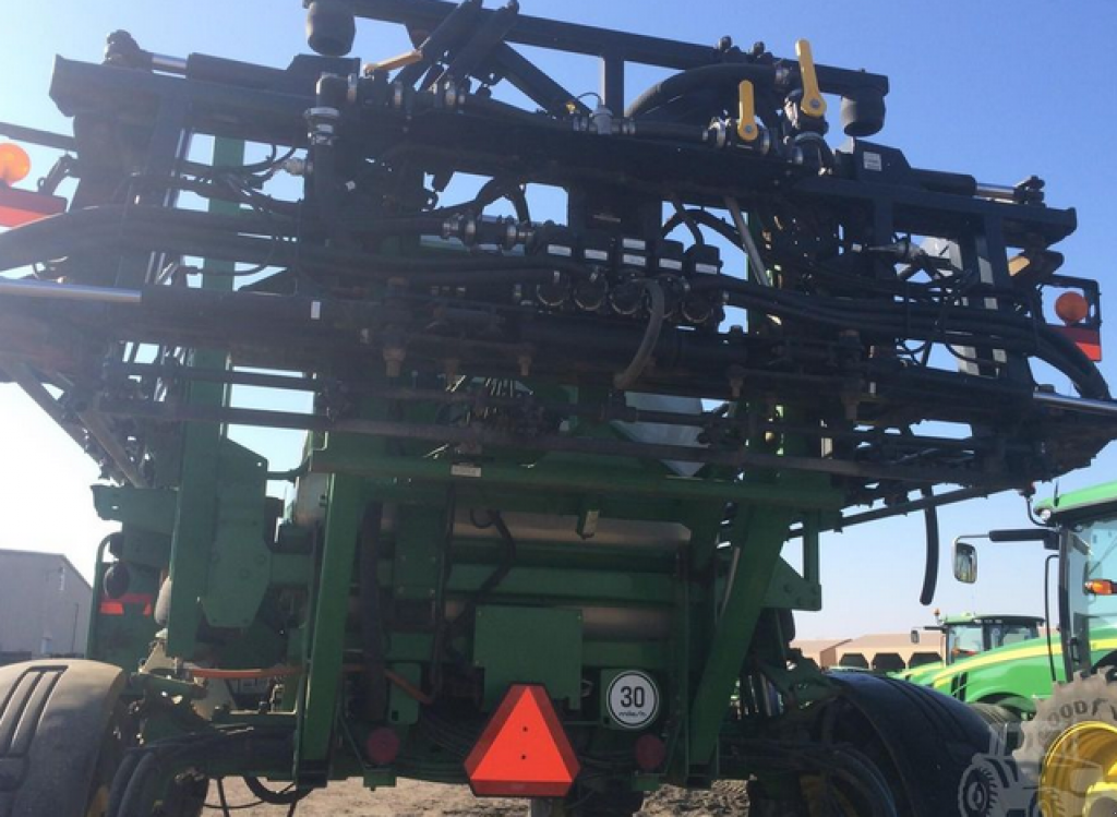 Selbstfahrspritze typu John Deere 4830,  v Біла Церква (Obrázek 3)