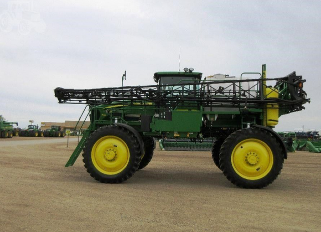 Selbstfahrspritze typu John Deere 4830,  v Біла Церква (Obrázek 3)