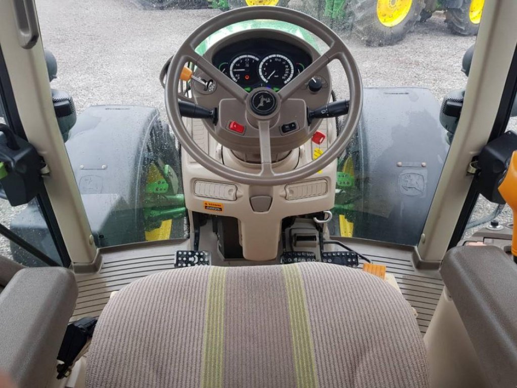 Oldtimer-Traktor typu John Deere 6930, Neumaschine v Біла Церква (Obrázek 8)