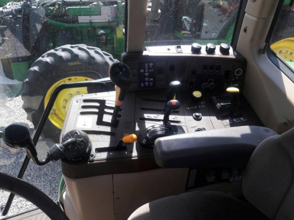 Oldtimer-Traktor des Typs John Deere 6910, Neumaschine in Біла Церква (Bild 10)