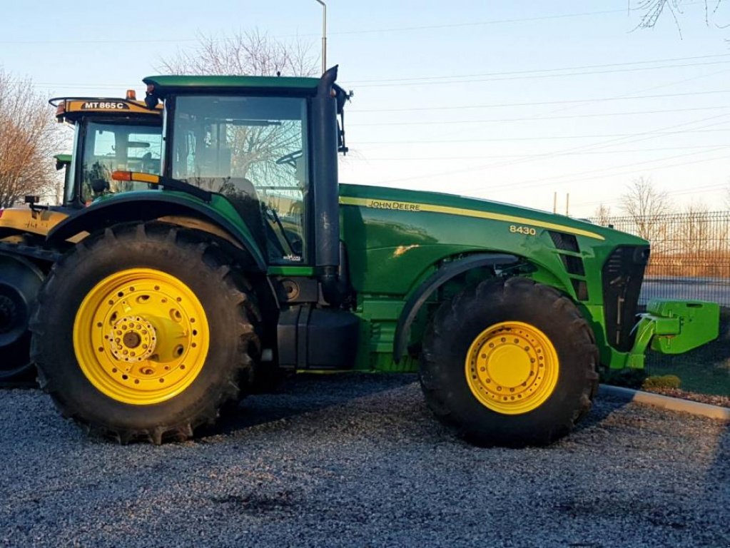 Oldtimer-Traktor a típus John Deere 8430, Neumaschine ekkor: Біла Церква (Kép 3)