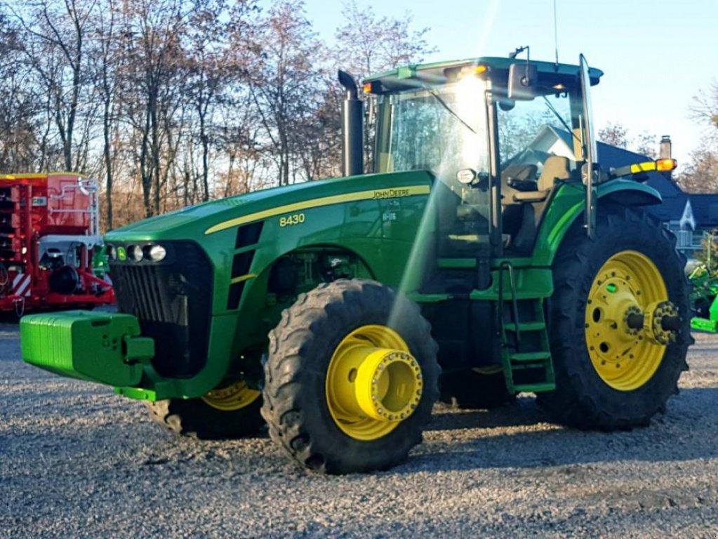 Oldtimer-Traktor a típus John Deere 8430, Neumaschine ekkor: Біла Церква (Kép 2)