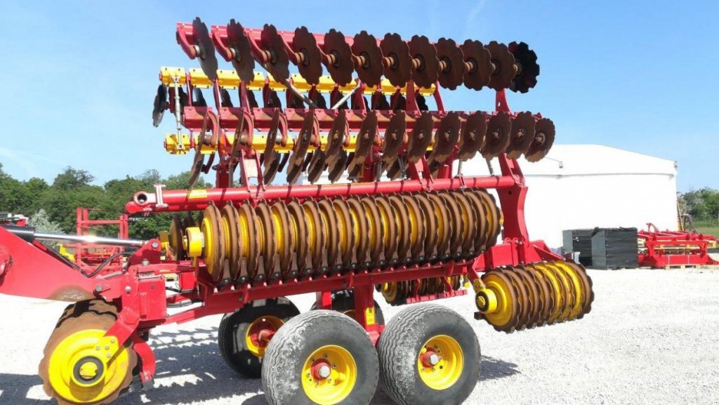 Wiesenegge of the type Väderstad Carrier 820,  in Біла Церква (Picture 3)