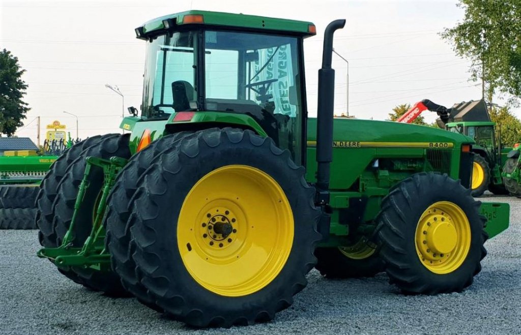 Oldtimer-Traktor a típus John Deere 8400, Neumaschine ekkor: Біла Церква (Kép 2)